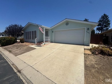 Welcome to 3386 Greenacre Drive! This spacious 3-bedroom - photo 33