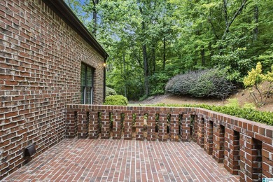 If you're looking for a private setting in Homewood, this - photo 40