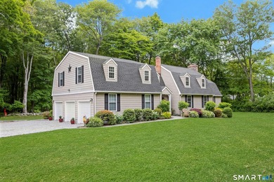 This Greenfield hill Charming colonial, sits on a 1.6 acre lot - photo 1