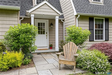 This Greenfield hill Charming colonial, sits on a 1.6 acre lot - photo 3