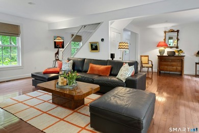 This Greenfield hill Charming colonial, sits on a 1.6 acre lot - photo 5