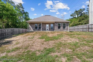 Built in 2021 and maintained like it matters, this 3 bed, 2 bath - photo 31