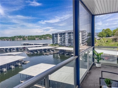Lake Condo Sale Pending in Lake Ozark, Missouri