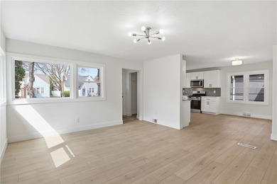 MOVE IN READY 3-bedroom, 1.5-bath ranch with a 1-car garage and - photo 4