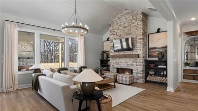 Here's your rare opportunity to own a stunning 4 bed 3 bath - photo 4