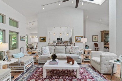 Welcome to a beautifully appointed home in the heart of - photo 6