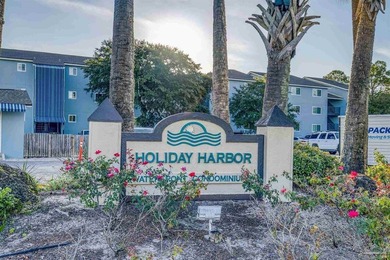 WATERFRONT PERFECTION - ONE OF A KIND! This exceptional 3 bed, 3 - photo 7
