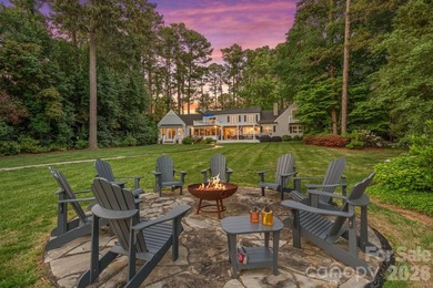 Tucked away on the highly coveted Isle of Pines Peninsula, just - photo 4