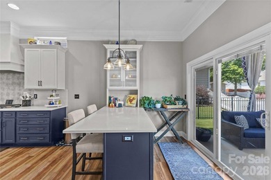 Welcome to the charming Glen Grove community, convenient to all - photo 11