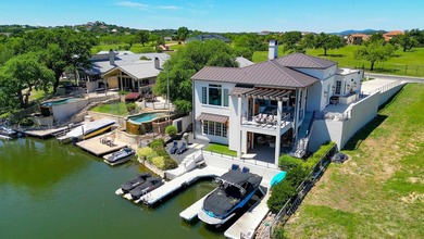 Welcome to 2807 Fault Line in the coveted waterfront enclave of - photo 3