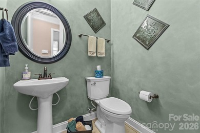 Welcome to the charming Glen Grove community, convenient to all - photo 16