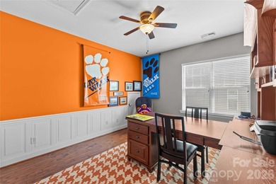 Welcome to the charming Glen Grove community, convenient to all - photo 23