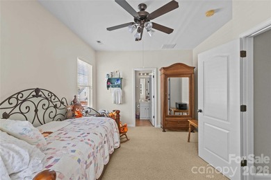 Welcome to the charming Glen Grove community, convenient to all - photo 30