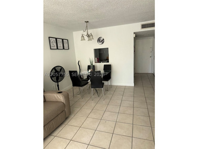 For sale spacious one-Bedroom one-Bath condo unit, with a large - photo 12