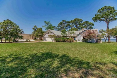 **UPDATED PRICE** This 4bed/4bath custom-built, one-owner - photo 2