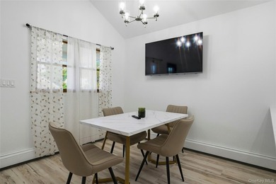Welcome to your very own slice of paradise in the heart of the - photo 13