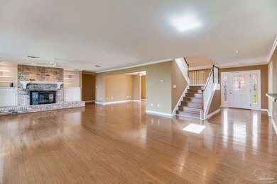 **UPDATED PRICE** This 4bed/4bath custom-built, one-owner - photo 9