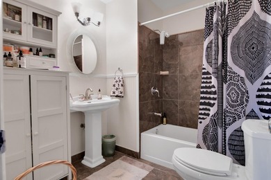 Welcome to this bright 2-bedroom, 2-bathroom condominium located - photo 19