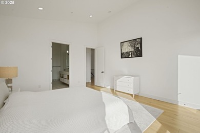 Prepare to fall in LOVE with this CHIC; CLEAN Line Modern - photo 20