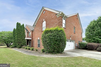 Welcome to Traditional elegant living in this 4 sided brick - photo 3