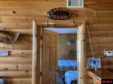 River Lodge features; 7 bedrooms, 9 baths, large conference room