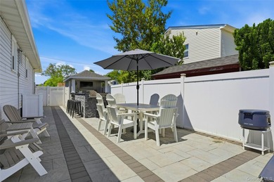 Welcome to your very own slice of paradise in the heart of the - photo 37