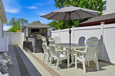Welcome to your very own slice of paradise in the heart of the - photo 40