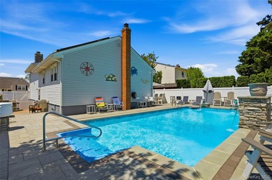 Welcome to your very own slice of paradise in the heart of the - photo 41