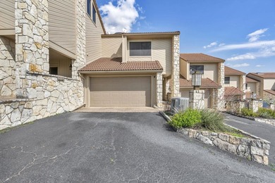 Welcome to StoneGate Manor Town Home #4. This beautiful and - photo 2
