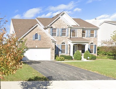 (private lake, pond, creek) Home For Sale in Elgin Illinois