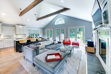 Discover the timeless coastal charm and the natural luxury of - photo 11