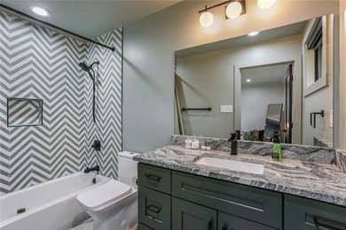 One of Lakeview's most functional and forward-thinking homes - photo 21