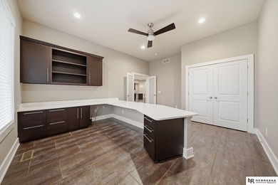 Stunning Wilderness Ridge home backing to Hole #7 of the golf - photo 29