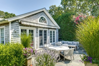 Discover the timeless coastal charm and the natural luxury of - photo 39