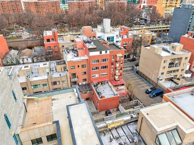 Prime Flushing Mixed-Use / Community Facility Building For Sale - photo 5
