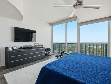 Rare bespoke PENTHOUSE has it all! Floor-to-ceiling windows