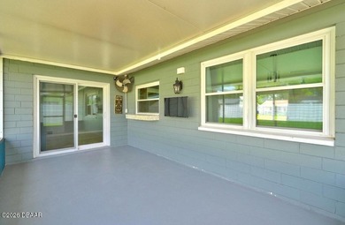 Welcome home to this beautifully maintained 2-bedroom, 2-bath - photo 22