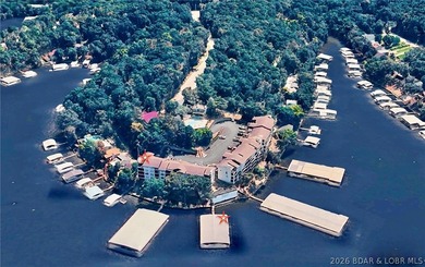 RARE CONDO NOW AVAILABLE!! Jonathan's Landing top floor, end - photo 40