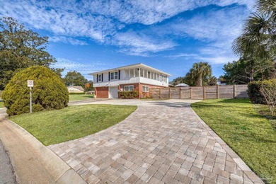 Spacious 5-6 Bedroom Pool Home with Office & Private Tropical - photo 5