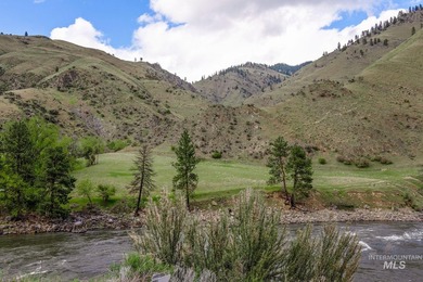 This panoramic 1400 acre ranch is located just outside the - photo 6
