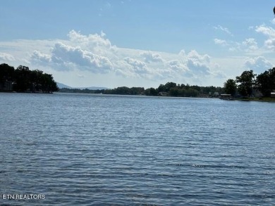 Lake Tansi Lot For Sale in Crossville Tennessee