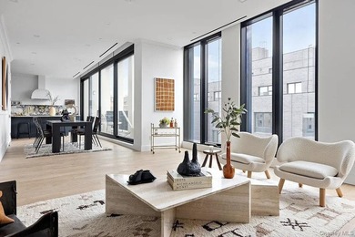 PH1, an awe-inspiring 4-bedroom duplex residence in The - photo 1