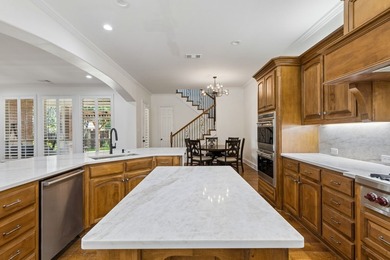 Located within the prestigious golf community of Castle Hills - photo 13