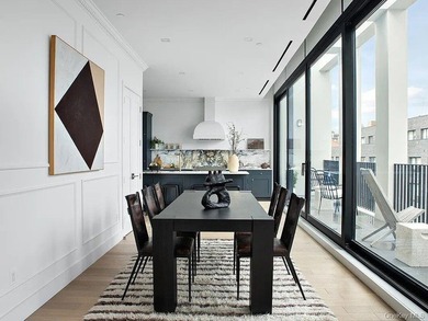 PH1, an awe-inspiring 4-bedroom duplex residence in The - photo 4