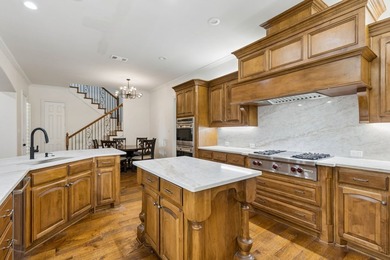Located within the prestigious golf community of Castle Hills - photo 14