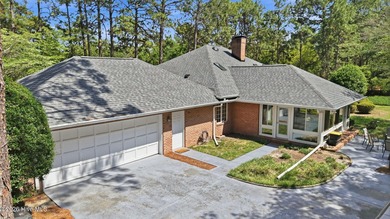 Gorgeous completely renovated home on one floor inside the gates - photo 6