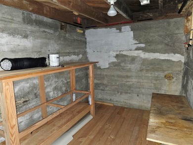 This charming 2 bedroom, 1 bath cozy home offers 1,378 square - photo 22