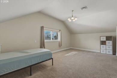 MOTIVATED SELLER - Wonderful 4 bedroom 2 full bathroom updated - photo 22