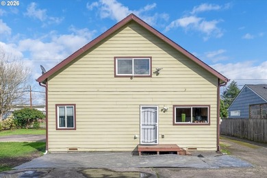 MOTIVATED SELLER - Wonderful 4 bedroom 2 full bathroom updated - photo 30