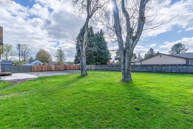 MOTIVATED SELLER - Wonderful 4 bedroom 2 full bathroom updated - photo 36